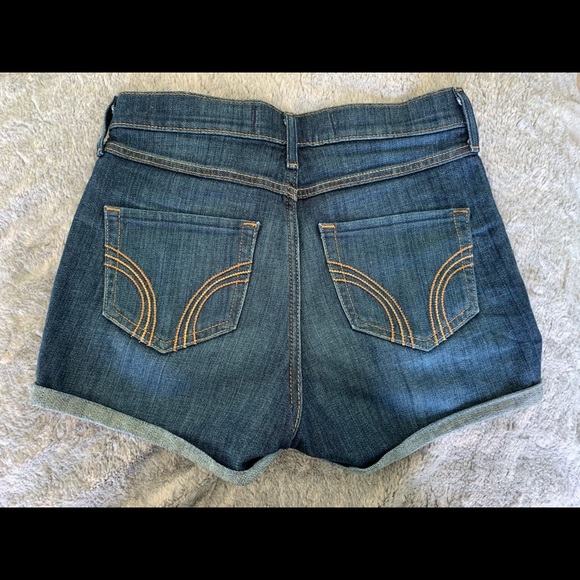 High Rise Hollister Jean Shorts - Picture 2 of 2